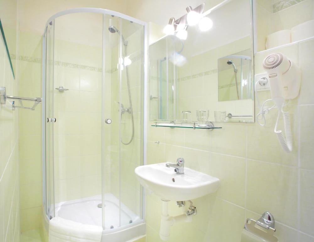 غرفة رباعية، Wenceslas Square Hotel 9/9
