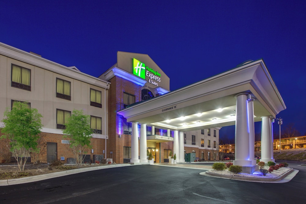 Holiday Inn Express Hotel Suites Greensboro East 3/58