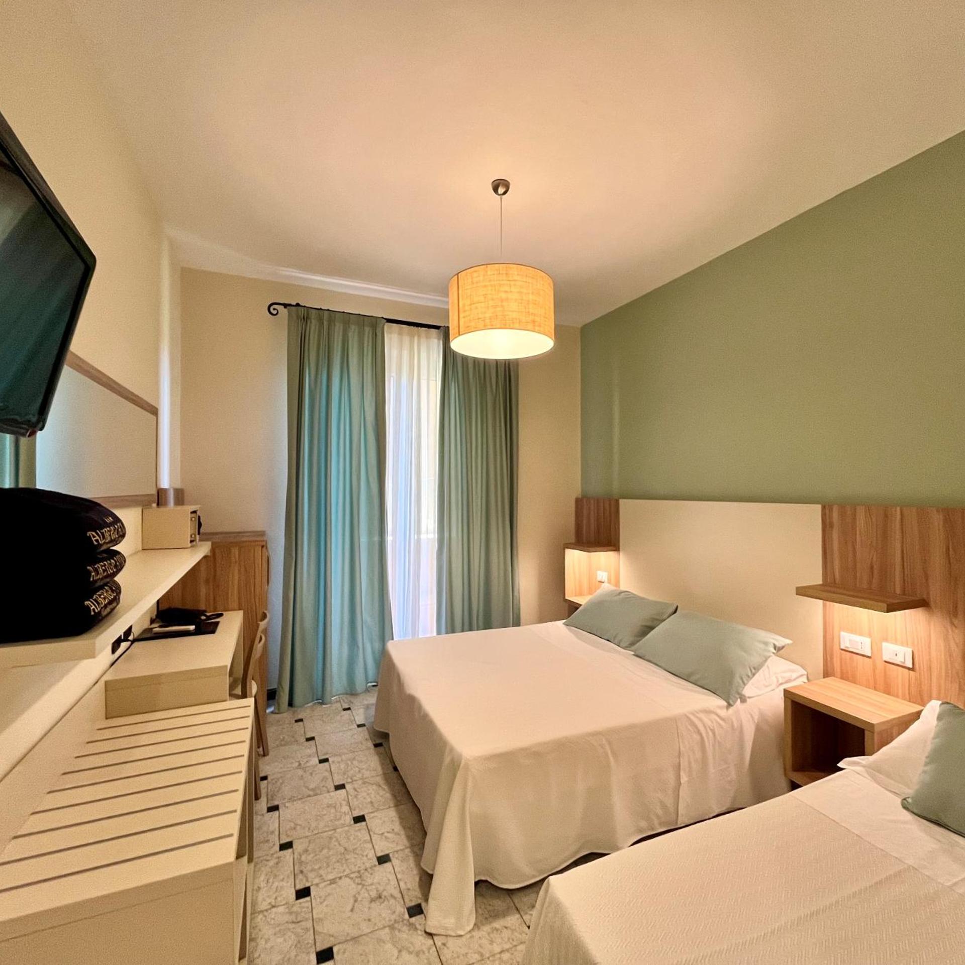 Albergo degli Amici 26/57