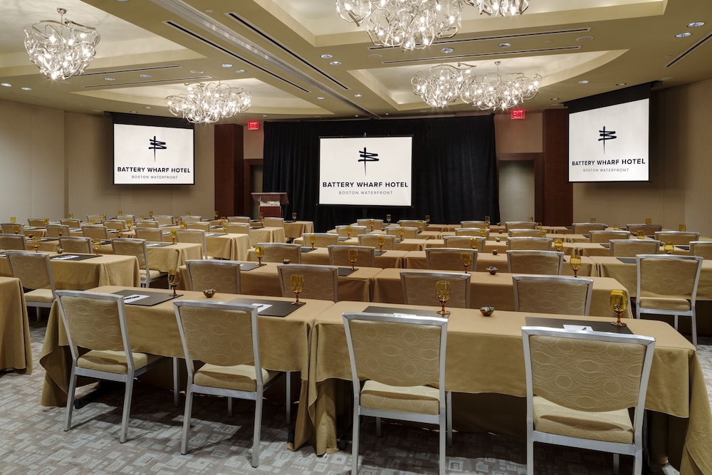 Battery Wharf Hotel Boston Waterfront 54/68