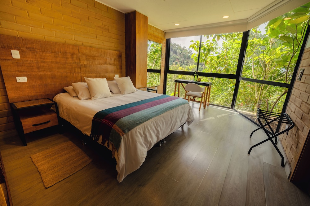 Cannua Lodge 13/50