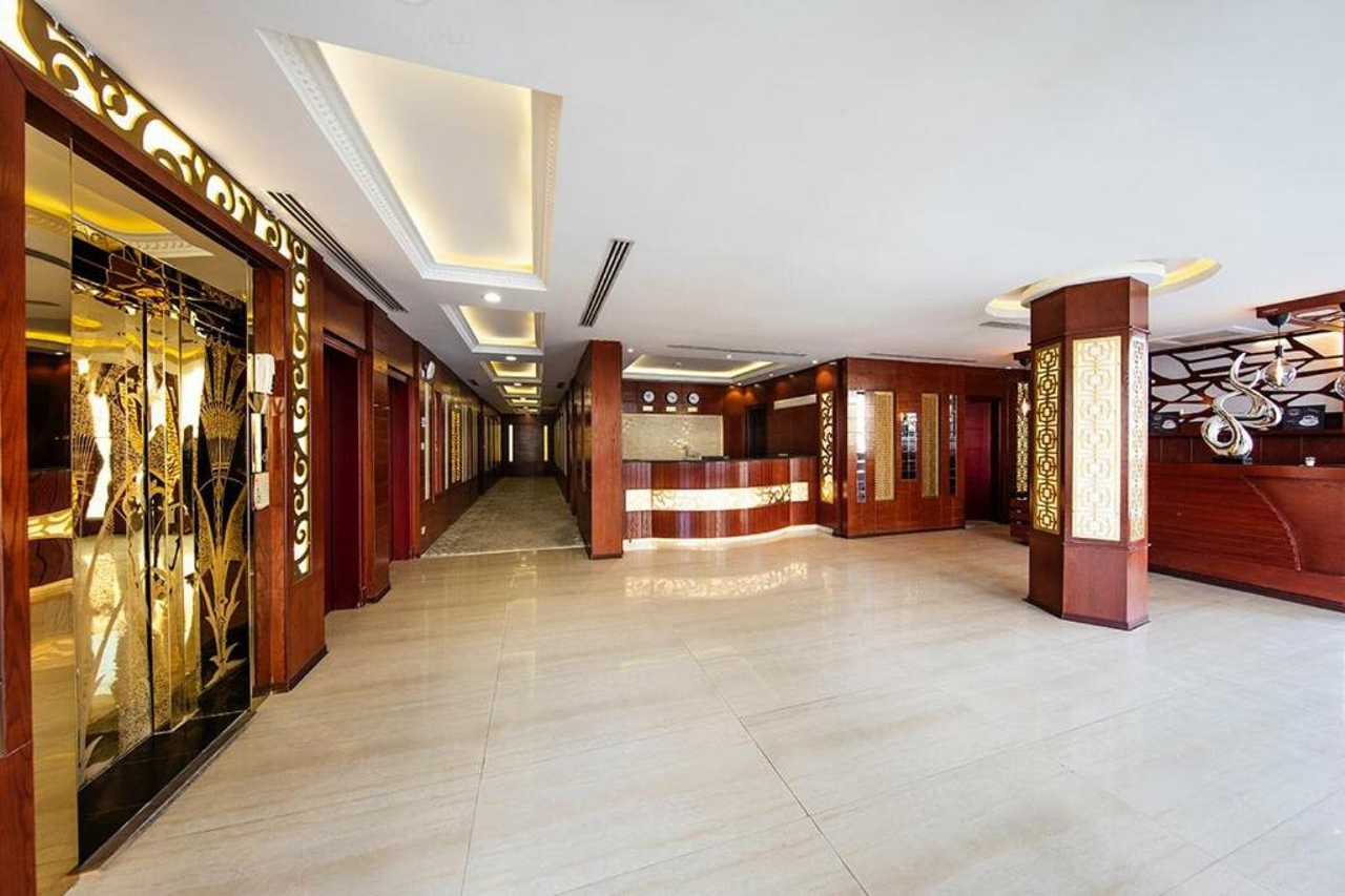 Lobby at Towlan Qurtoba 1, RIYADH