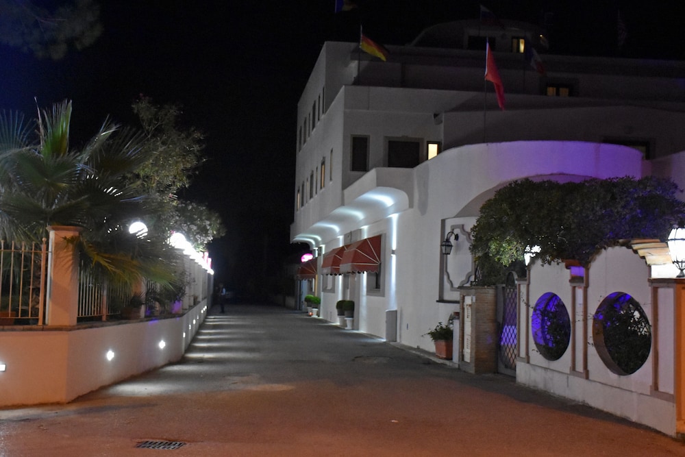 Hotel Joy in CASTEL VOLTURNO