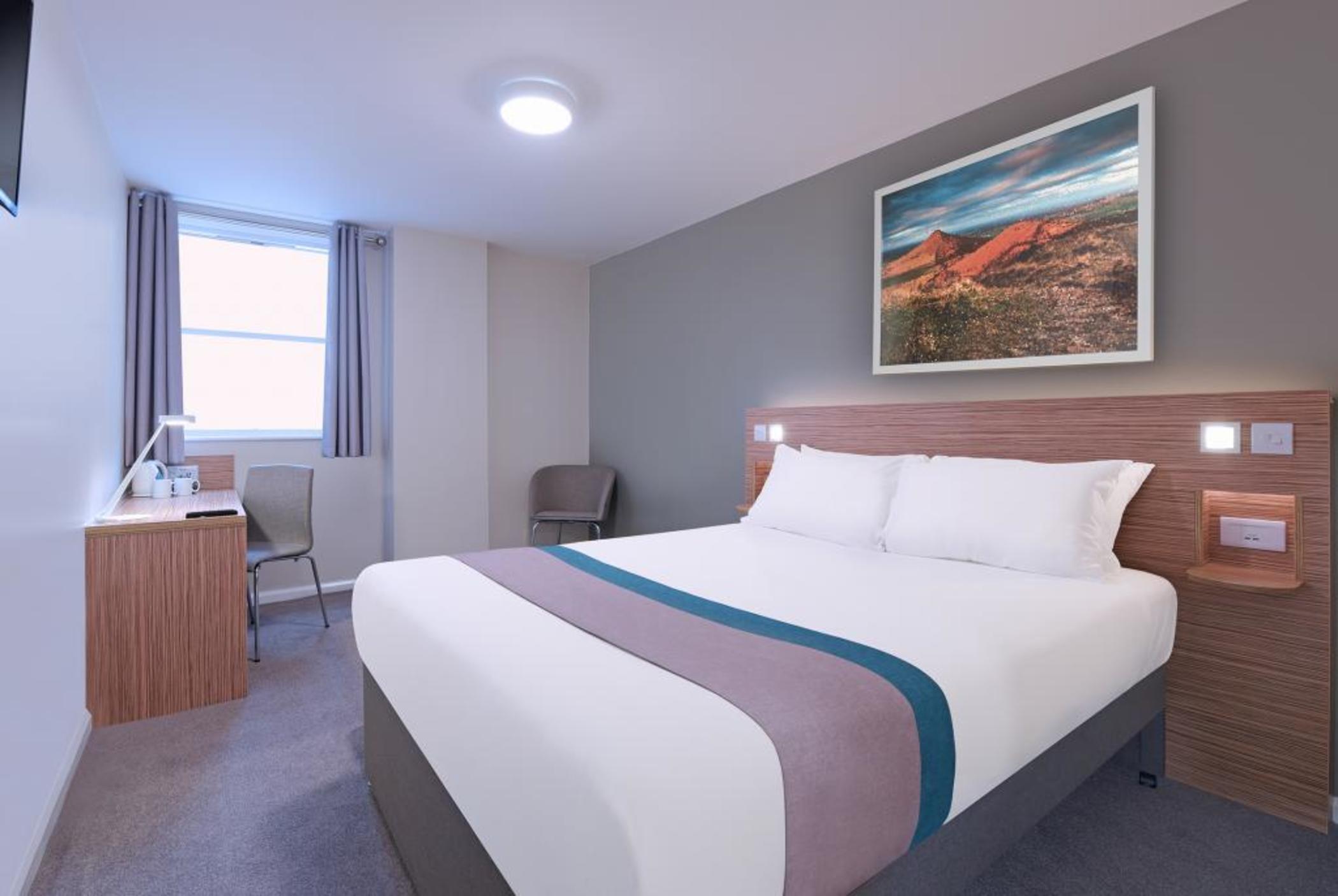 Travelodge London Teddington 7/31