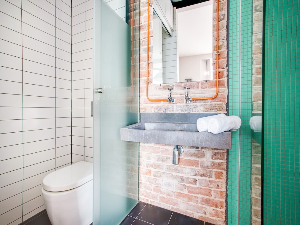 OYO Fab Guest House 42/47