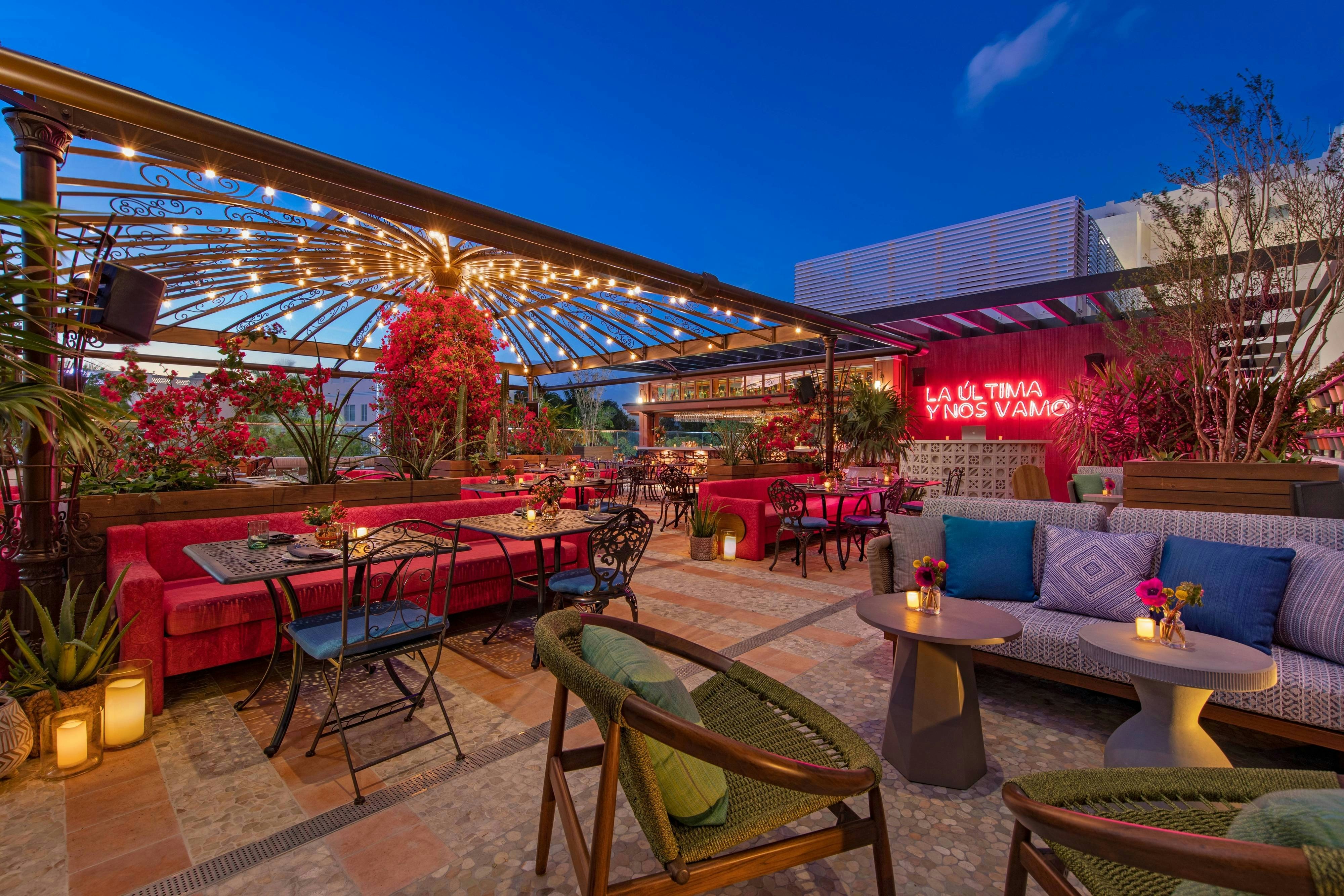 Moxy Miami South Beach 11/40
