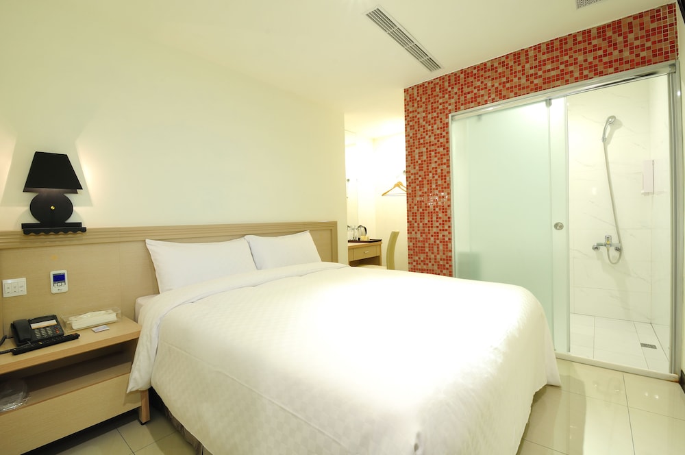 Bravo Hotel 20/43