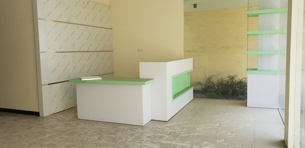 OYO 2753 Irma's Residence 7/44