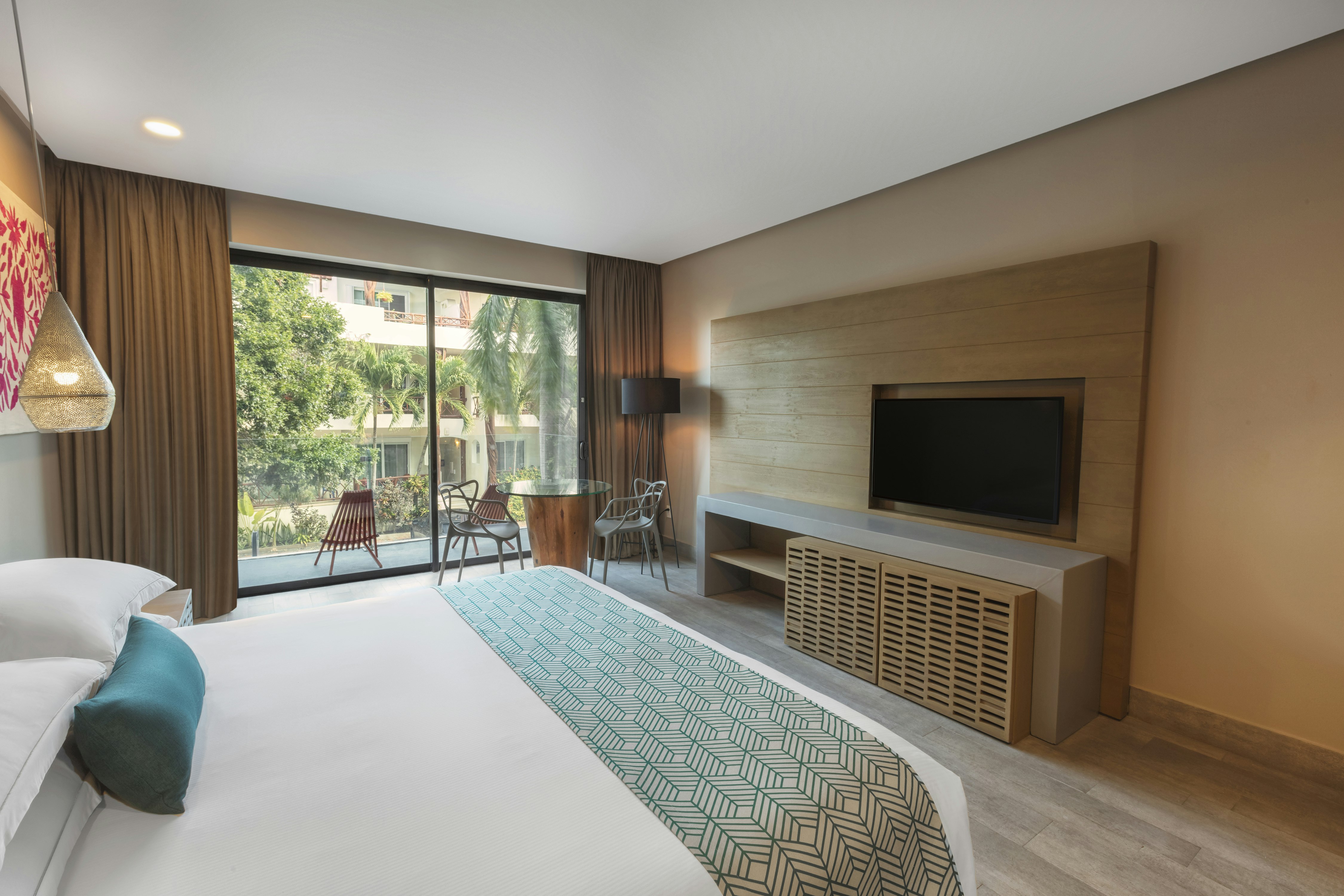 Room, King Bed, Accessible