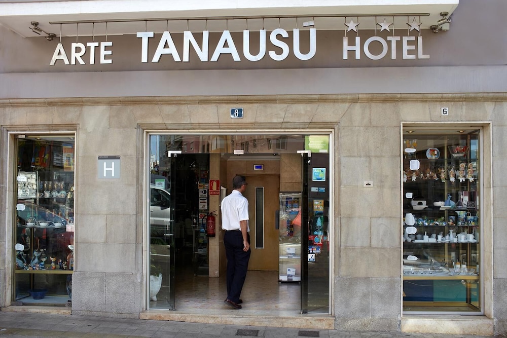 Tanausu 1/24