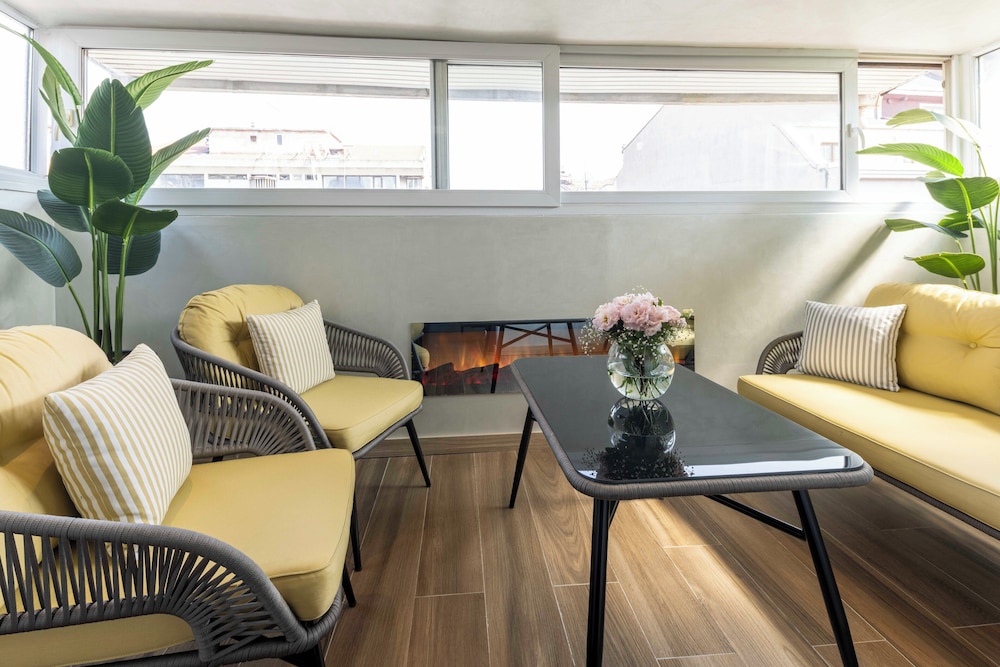 The Capri Hotel Osmanbey 43/60