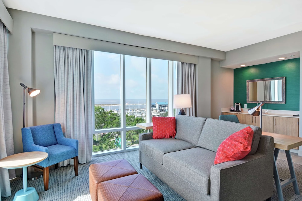 Hilton Garden Inn Biloxi 25/43