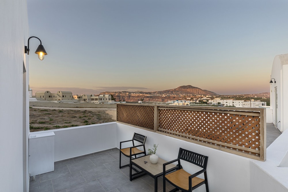 Alafropetra Luxury Suites 42/49