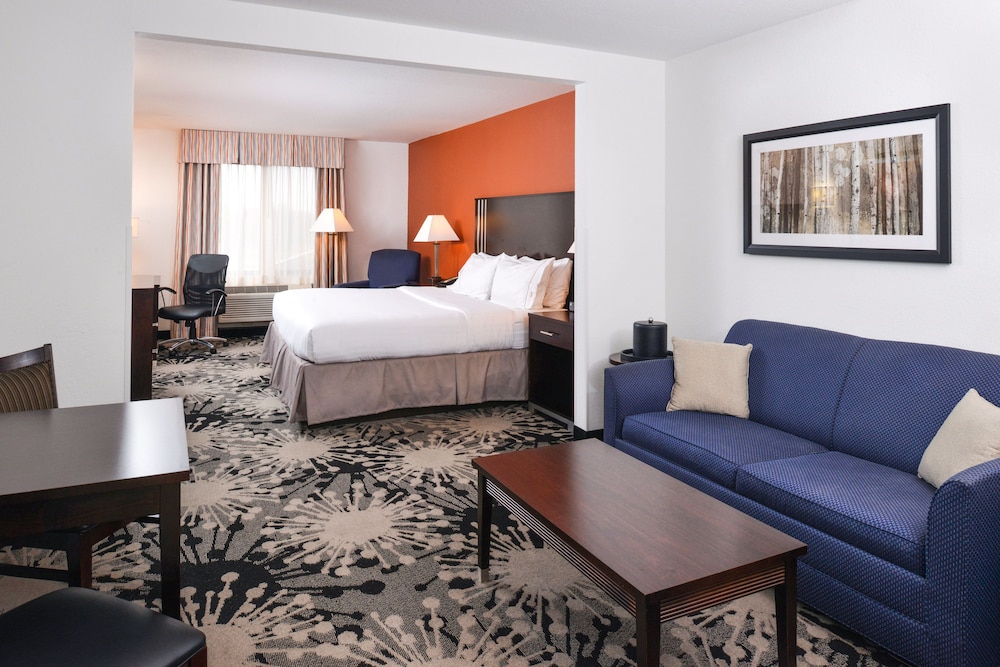 Holiday Inn Express Hotel And Suites Greenfield 21/65