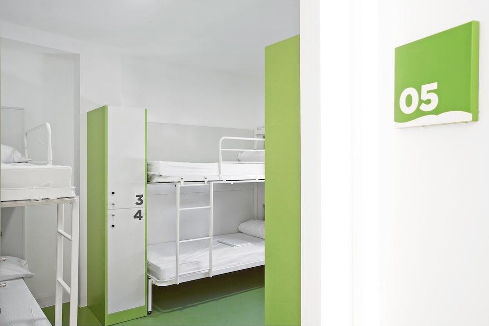 Sant Jordi Hostel Gracia 30/31