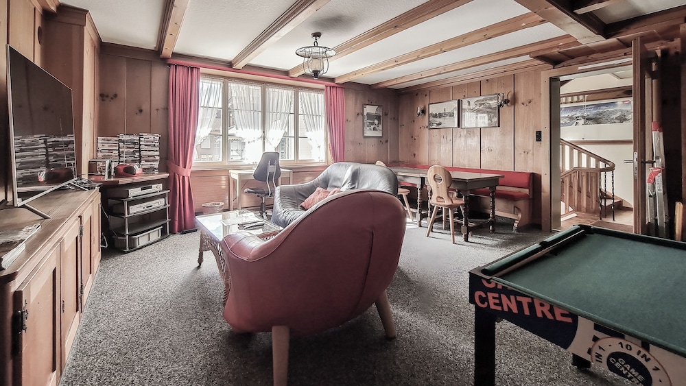 Rossli Hotel 43/64