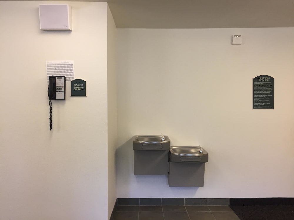 Travelodge by Wyndham Dunsmuir 20/29