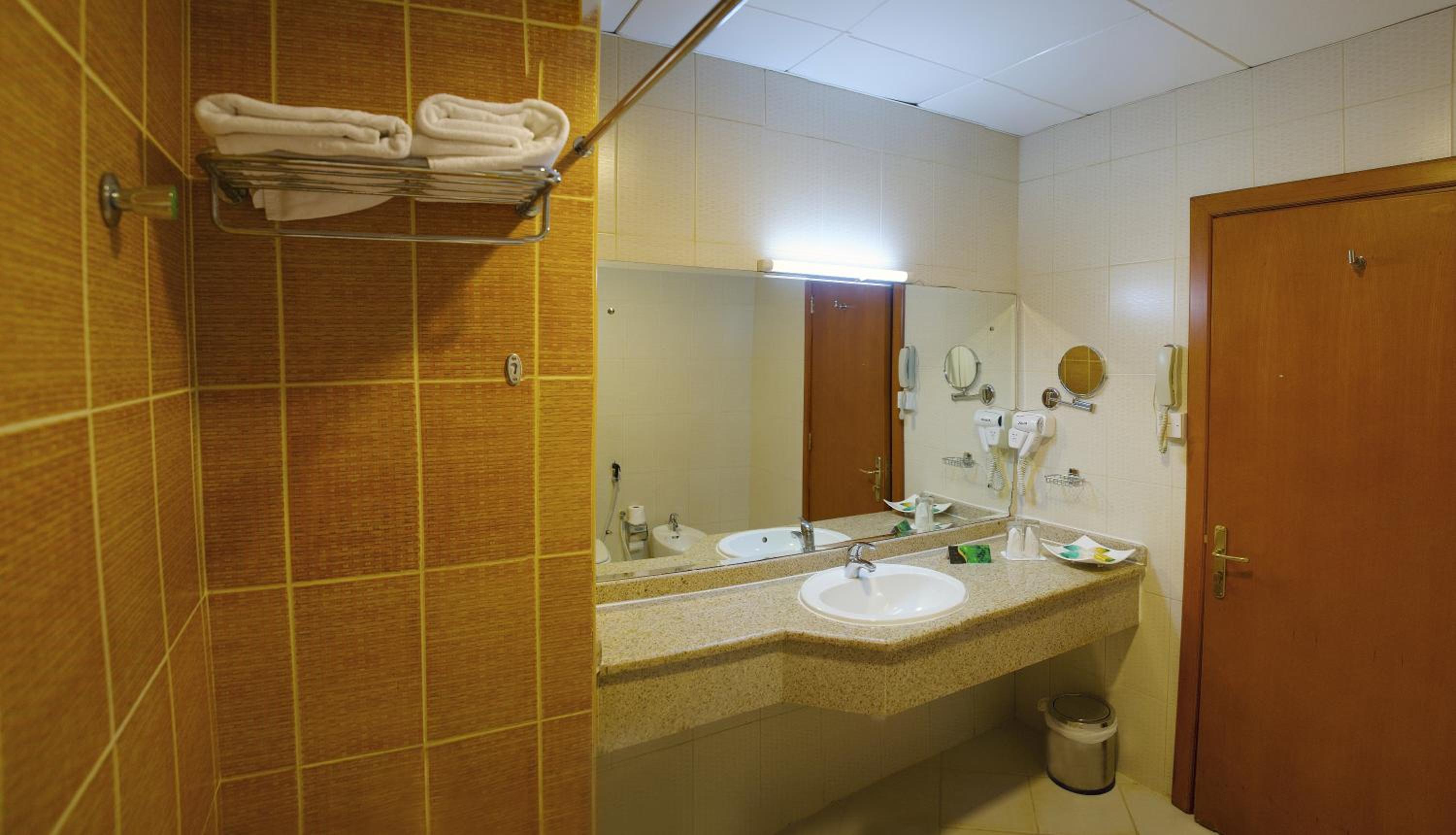 جناح بريميير، Al Massa Plus Hotel 5/7
