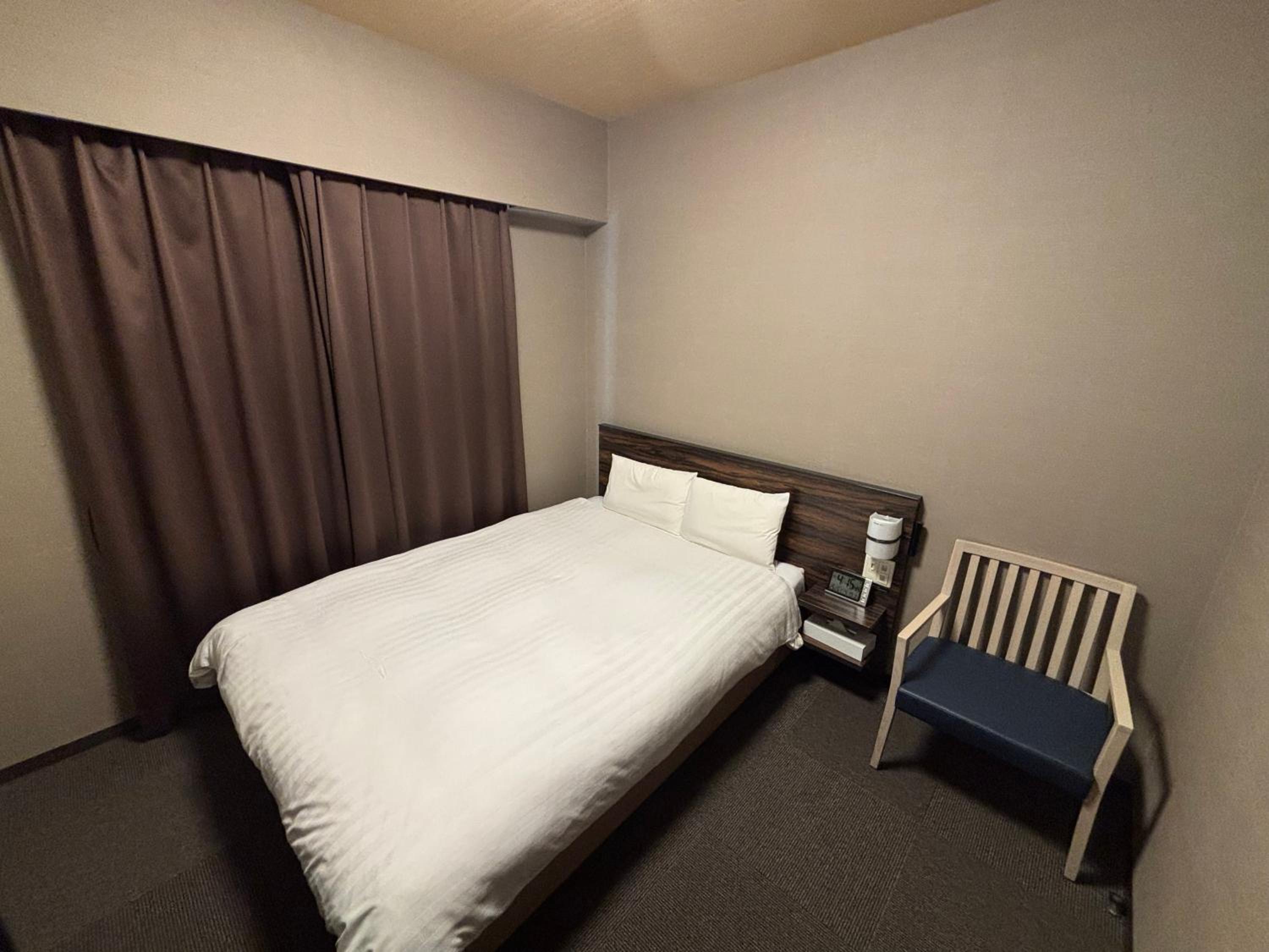 Room Assigned on Arrival, No Cleaning Services