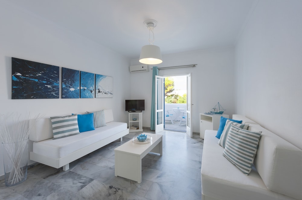 Narges Hotel 37/50