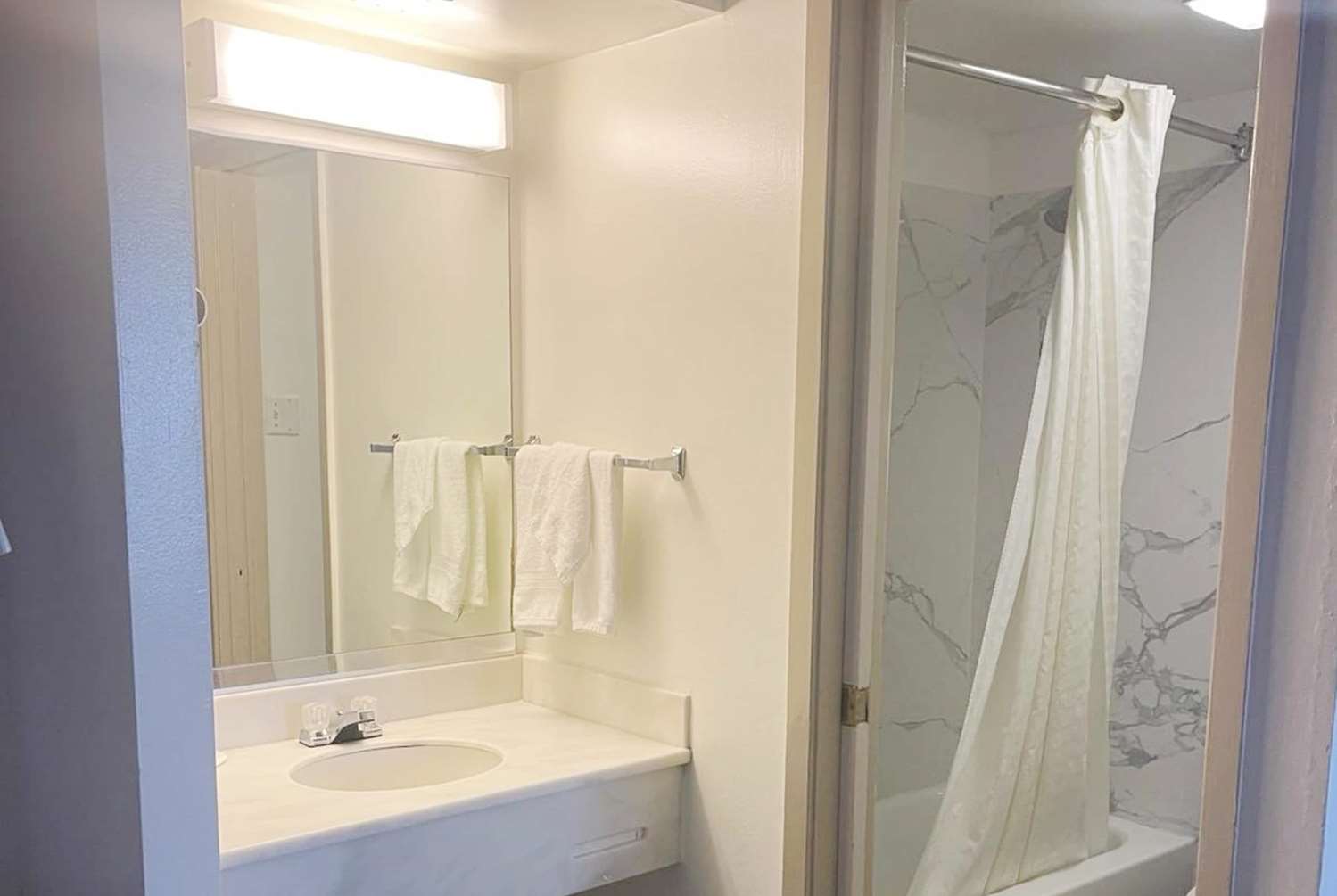 Travelodge by Wyndham San Francisco Airport North 10/12
