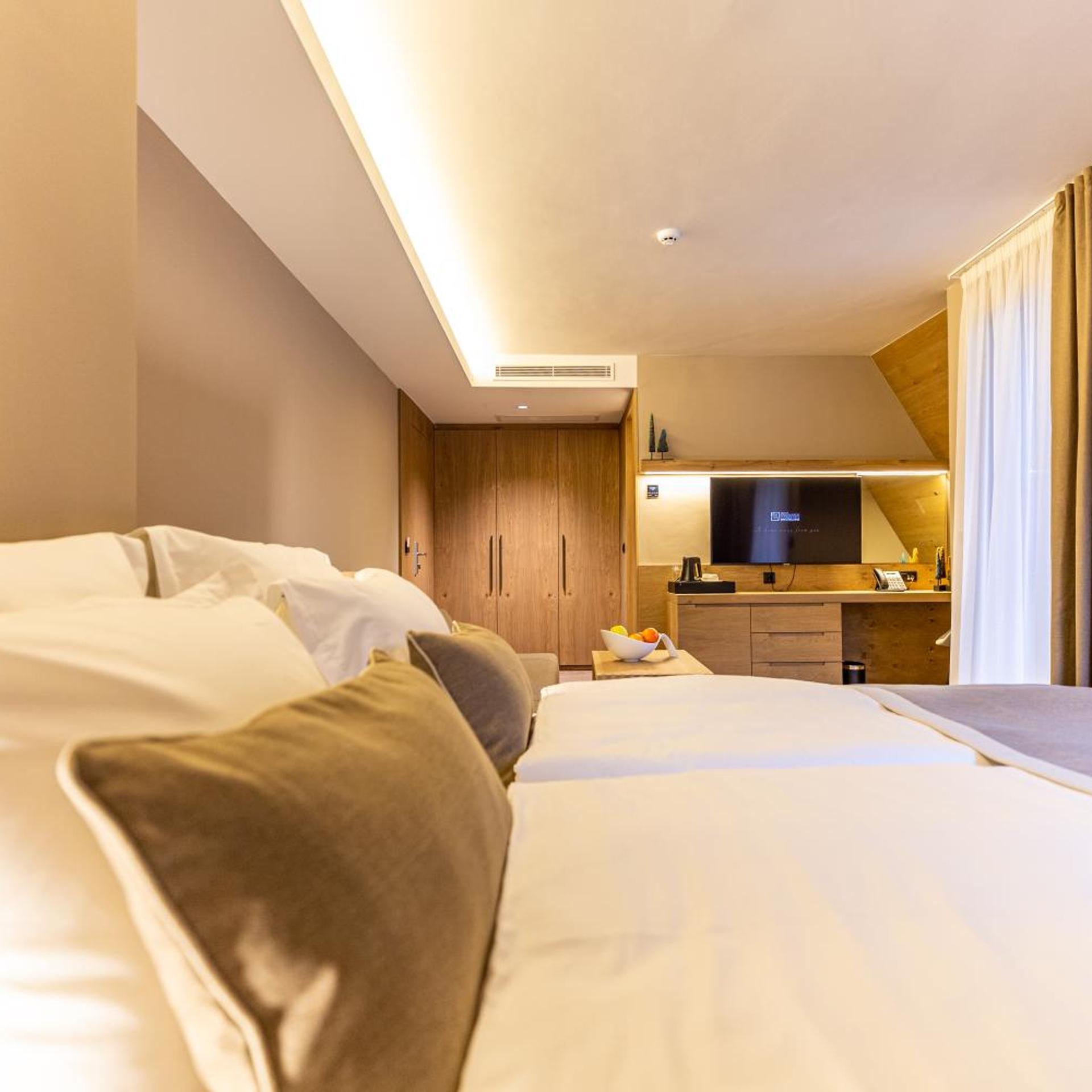 Room, Triple, Mountain View