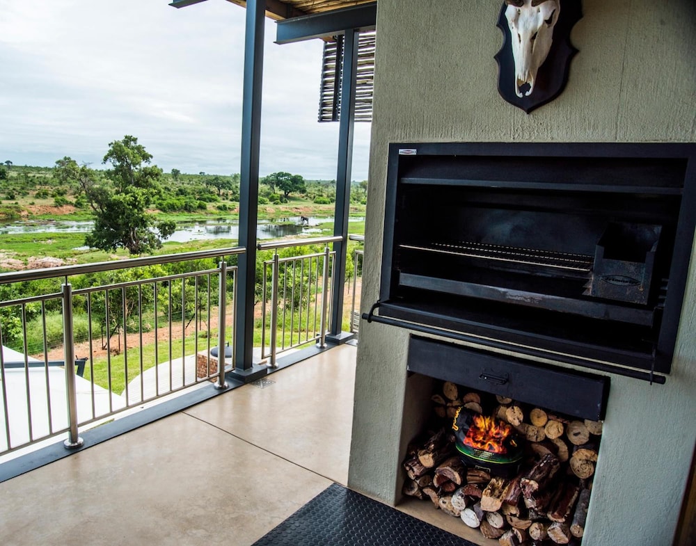 Jacana River Lodge 5/50