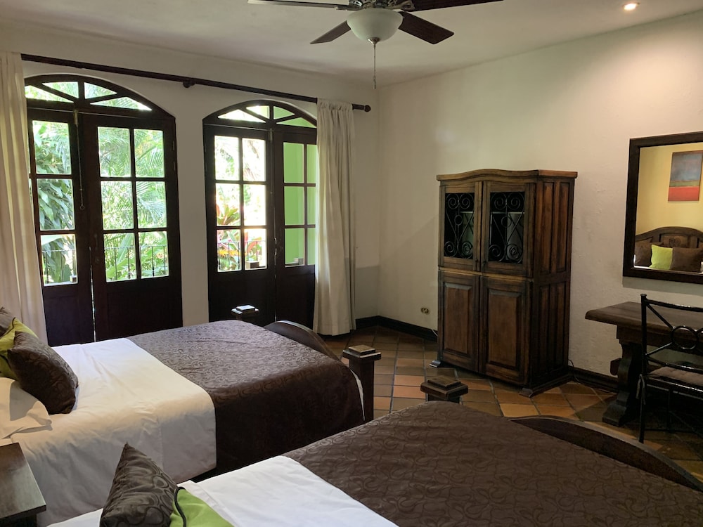 Trapp Family Country Inn 10/50