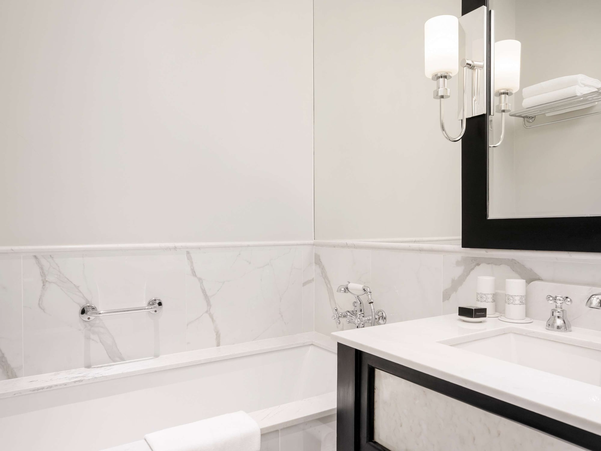 State, King Bed، Raffles Hotel Le Royal 8/10