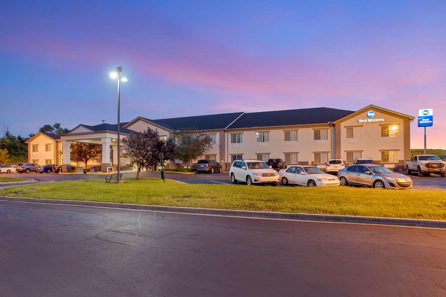 Best Western Lawrenceburg Inn 19/20