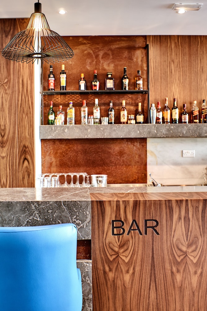 The District Hotel 6/47