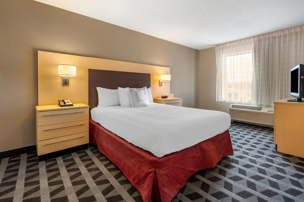 Towneplace Suites Vincennes 9/28