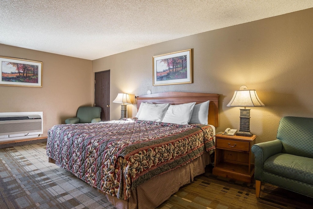Rodeway Inn Cheyenne I-80 East 10/29