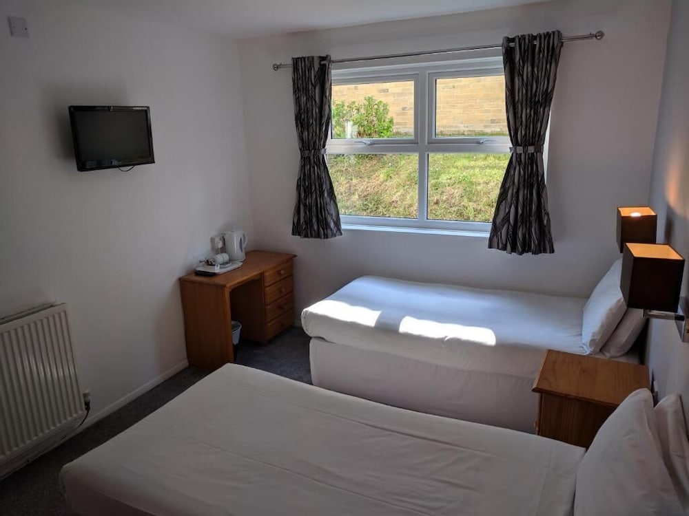 OYO Mayfair Hotel Isle of Wight 24/60