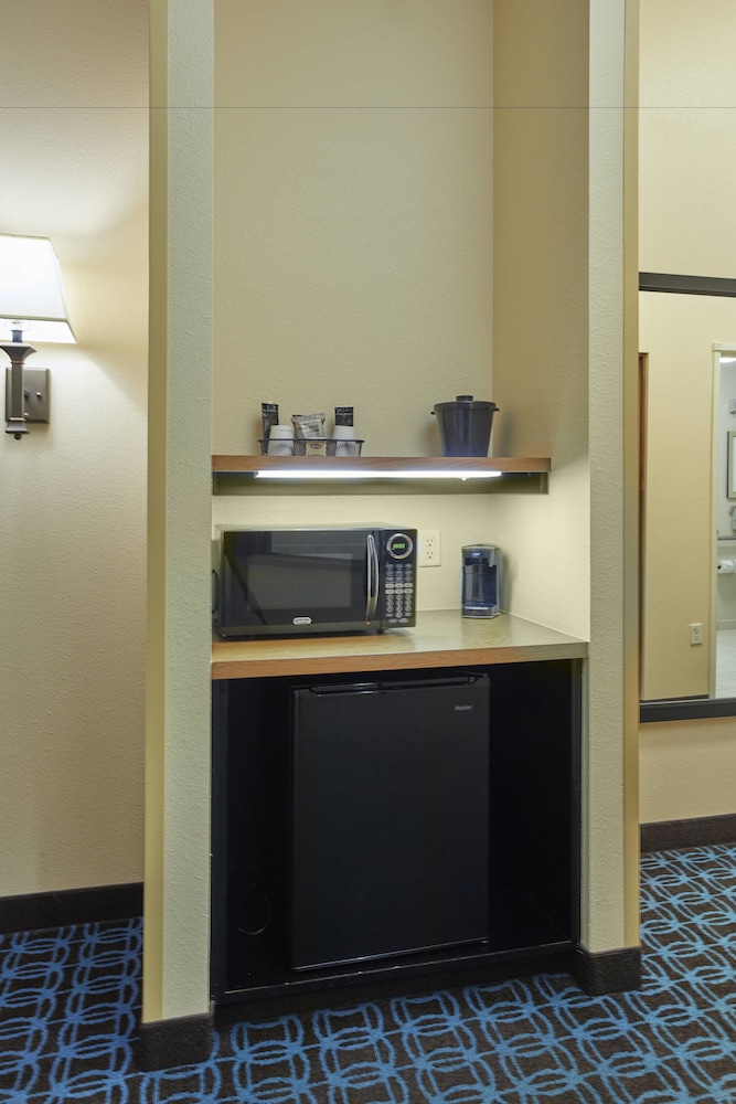 Fairfield Inn Suites By Marriott Burlington 16/32