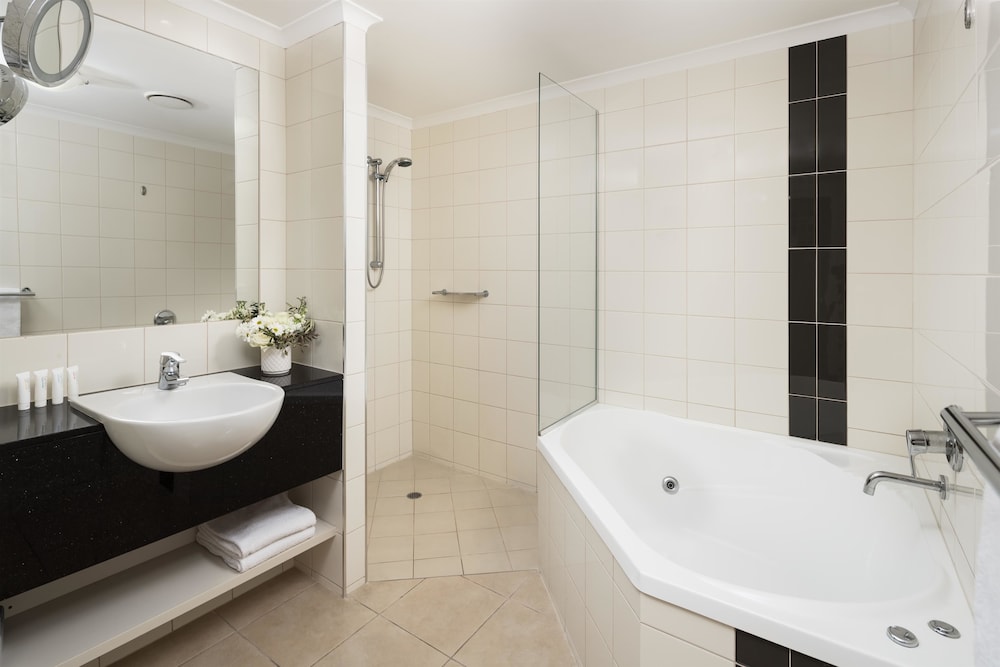 Rydges Mackay Suites 36/37