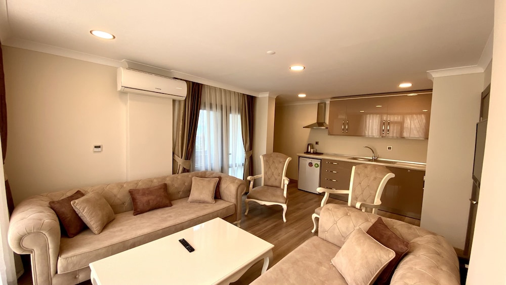 Caykent Suites Deluxe Hotel 25/50