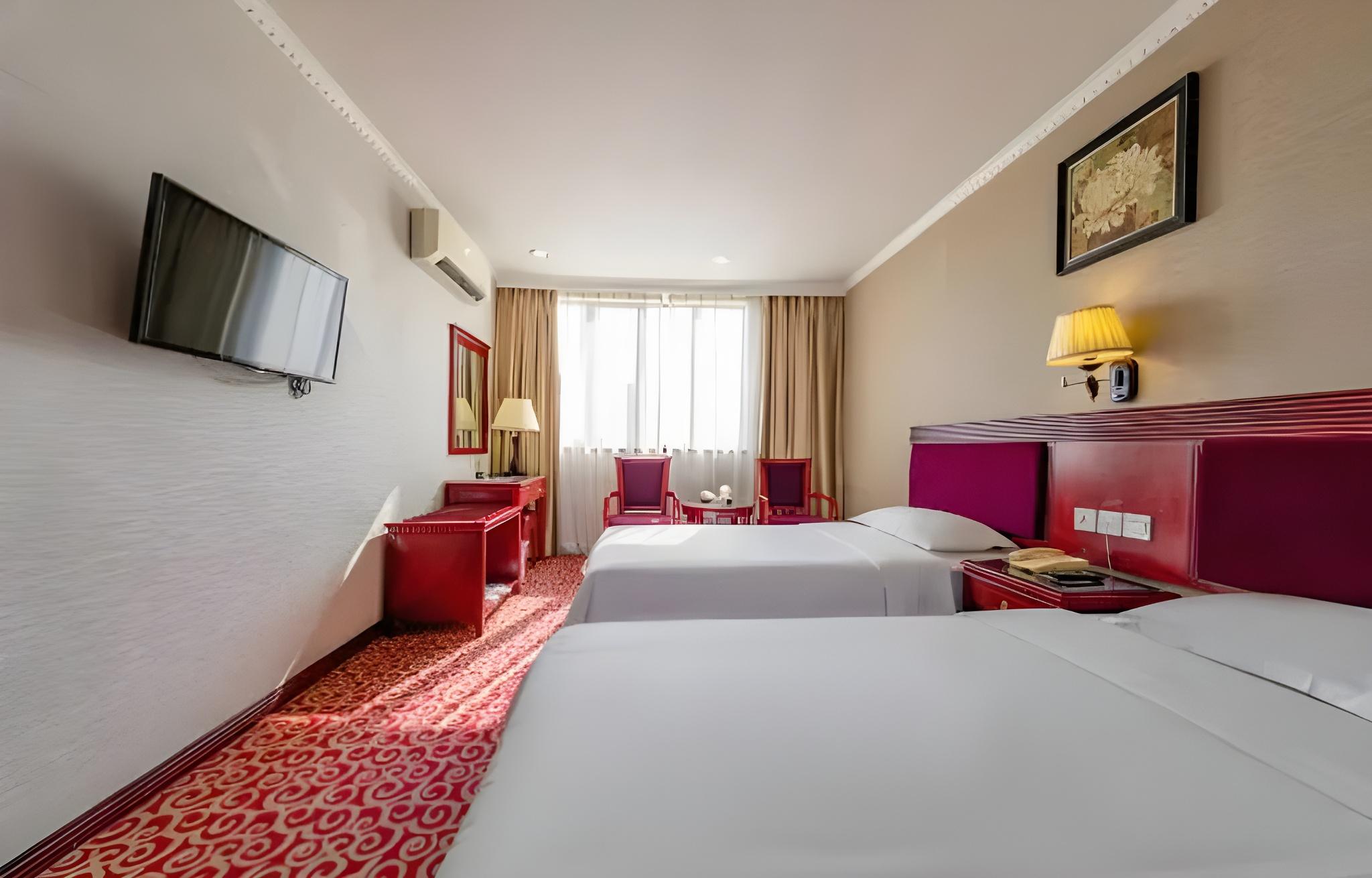 Room, Double Bed, No Window