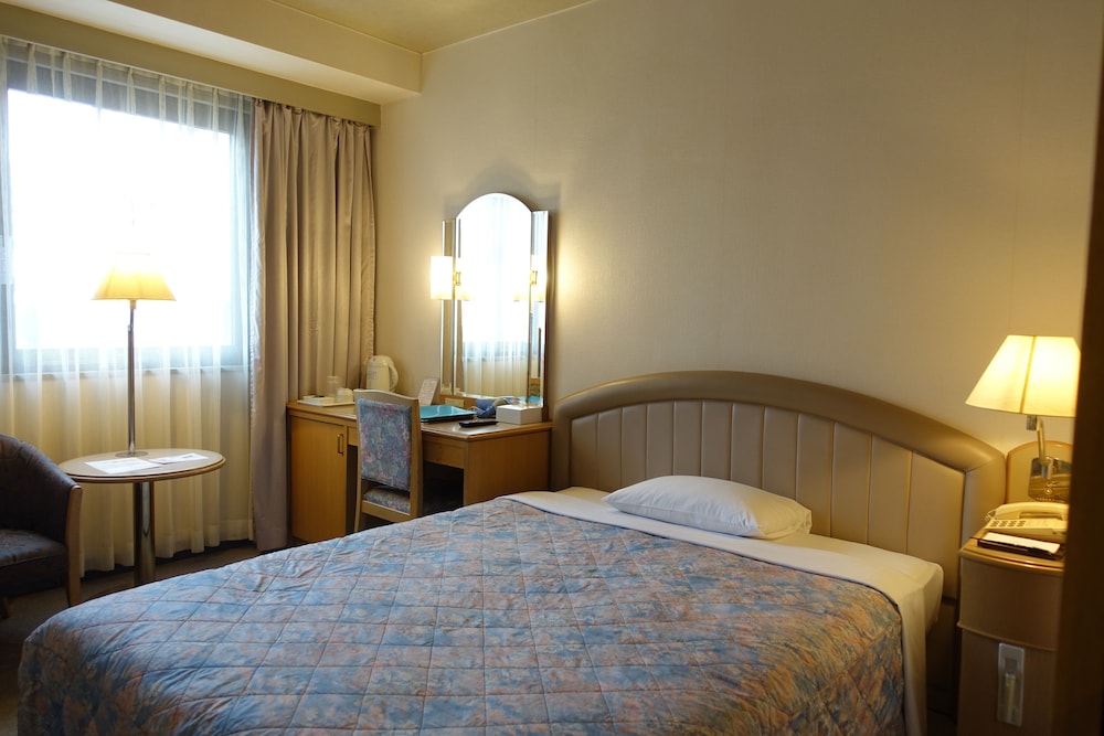 Urayasu Beaufort Hotel 11/49