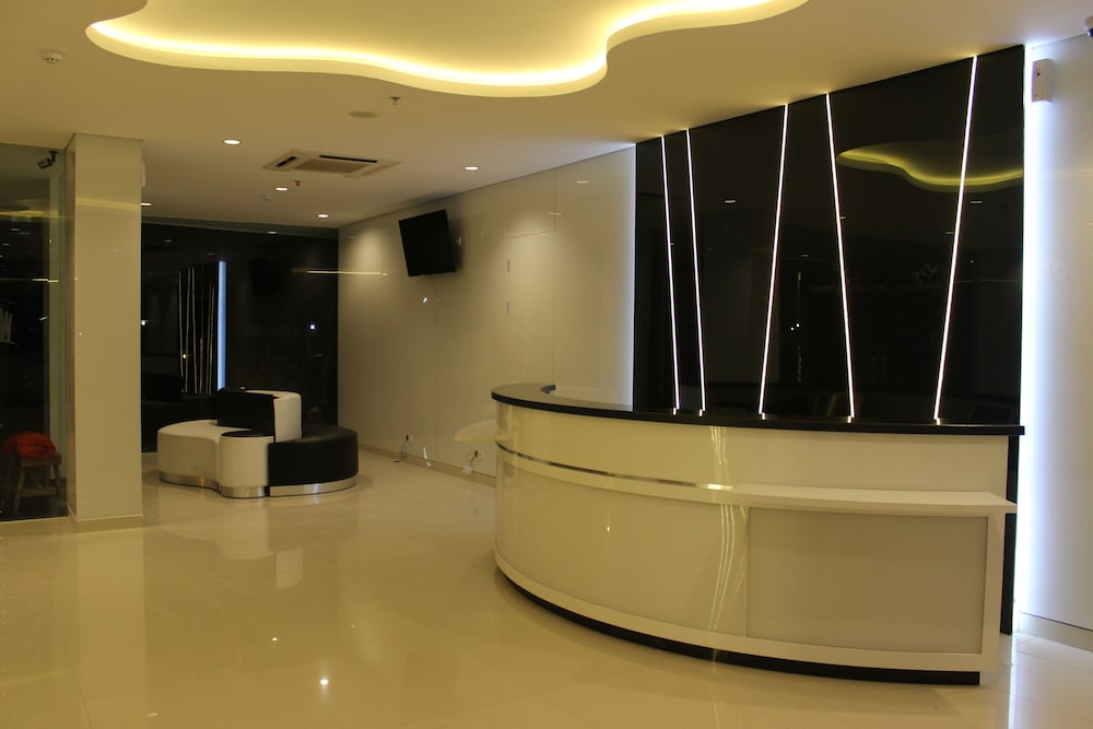 The WIN hotel 7/51