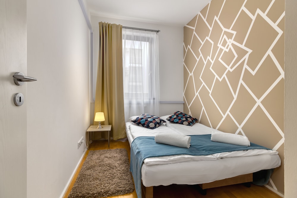 Quality Point Apartment 15/44