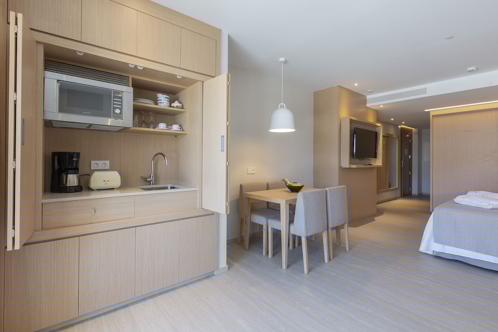 Lobby at Hipotels Barrosa Park, CHICLANA