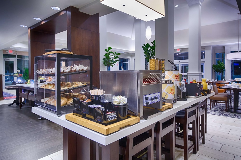 HILTON GARDEN INN SALINA 41/51