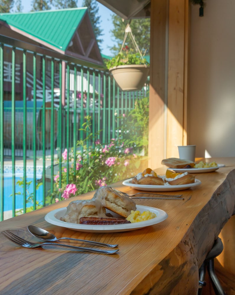 Alderbrook Inn 35/50