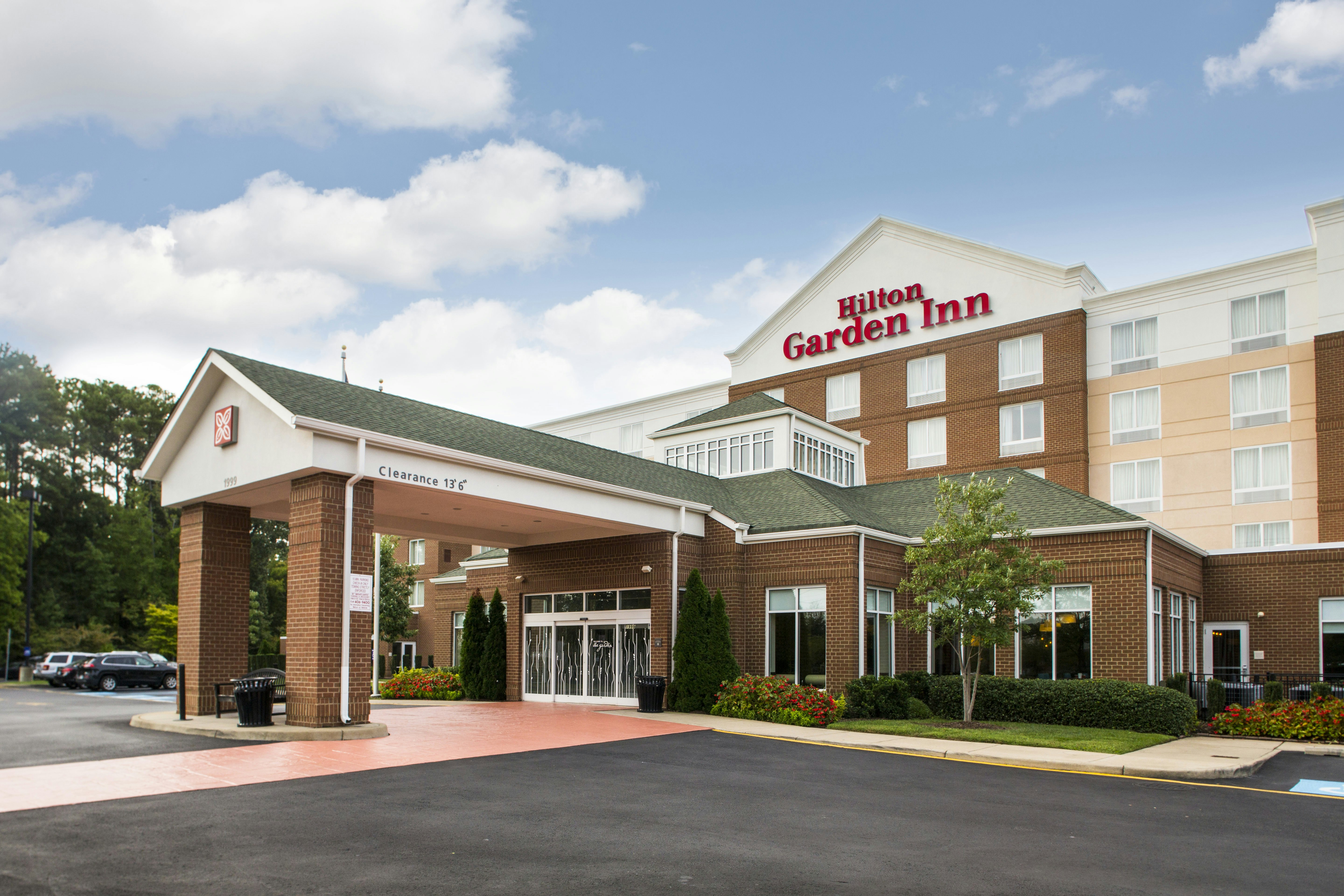 Hilton Garden Inn Hampton Coliseum Central 53/53
