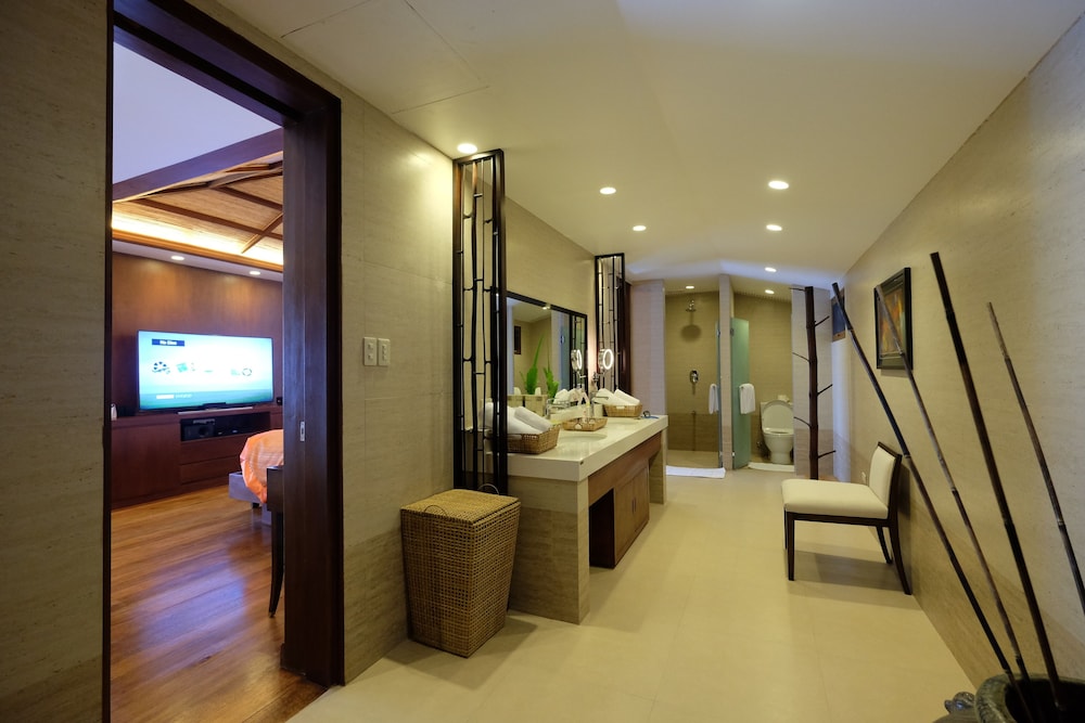 Dakak Park Beach Resort 13/50