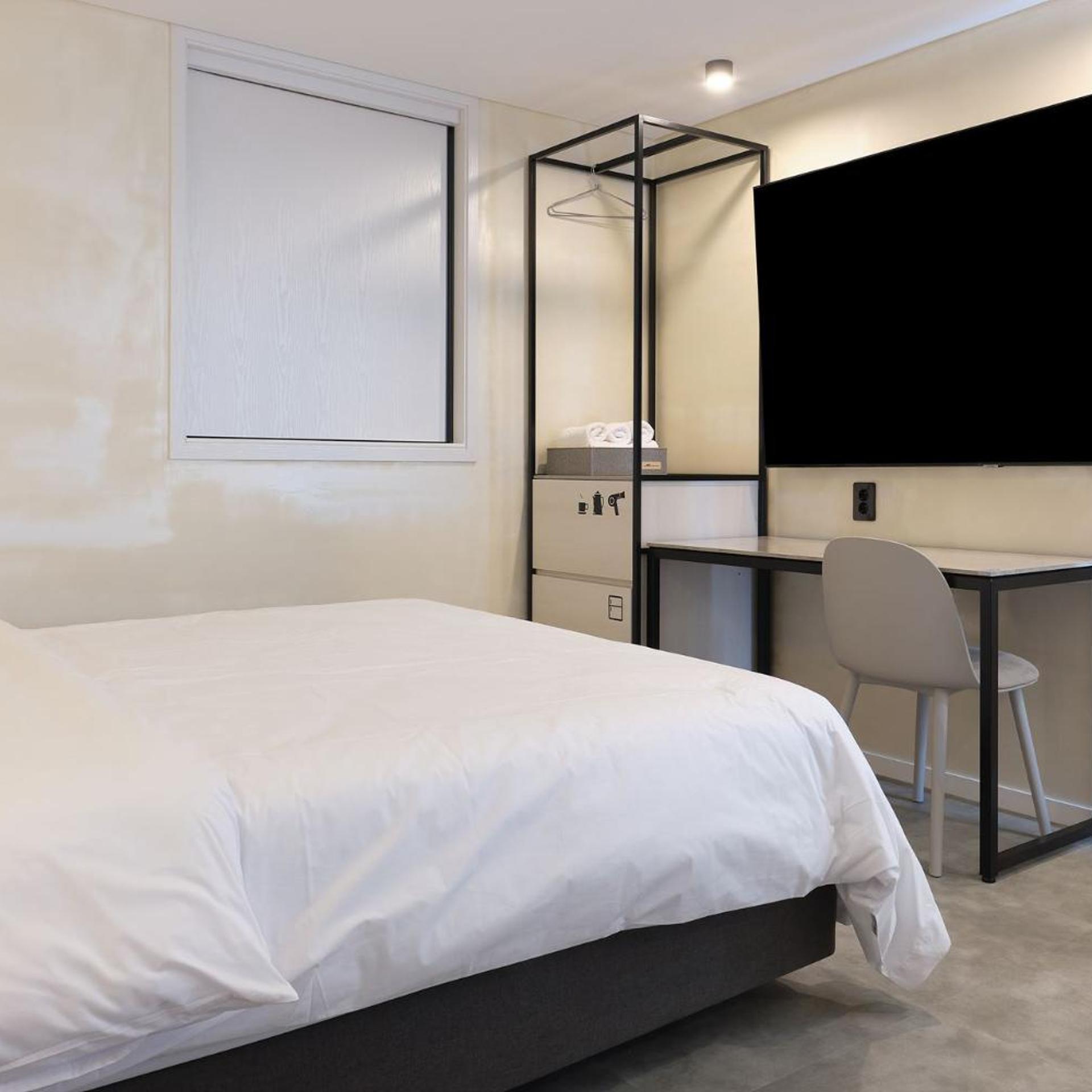 Seocho JS Hotel 24/49