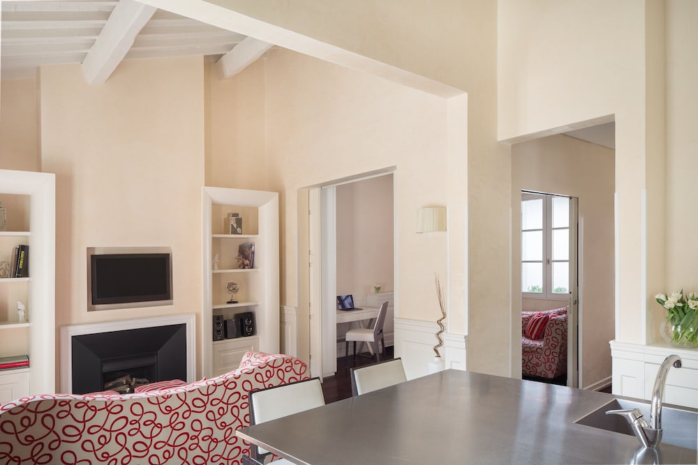Ricasoli Firenze Luxury Apartments | UNA Esperienze 11/23