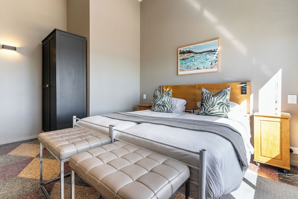 2 Bedrooms, Pool, Panoramic, King Bed