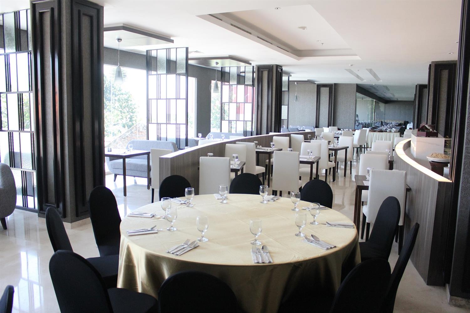 Grand Mercure Solo Baru 36/40